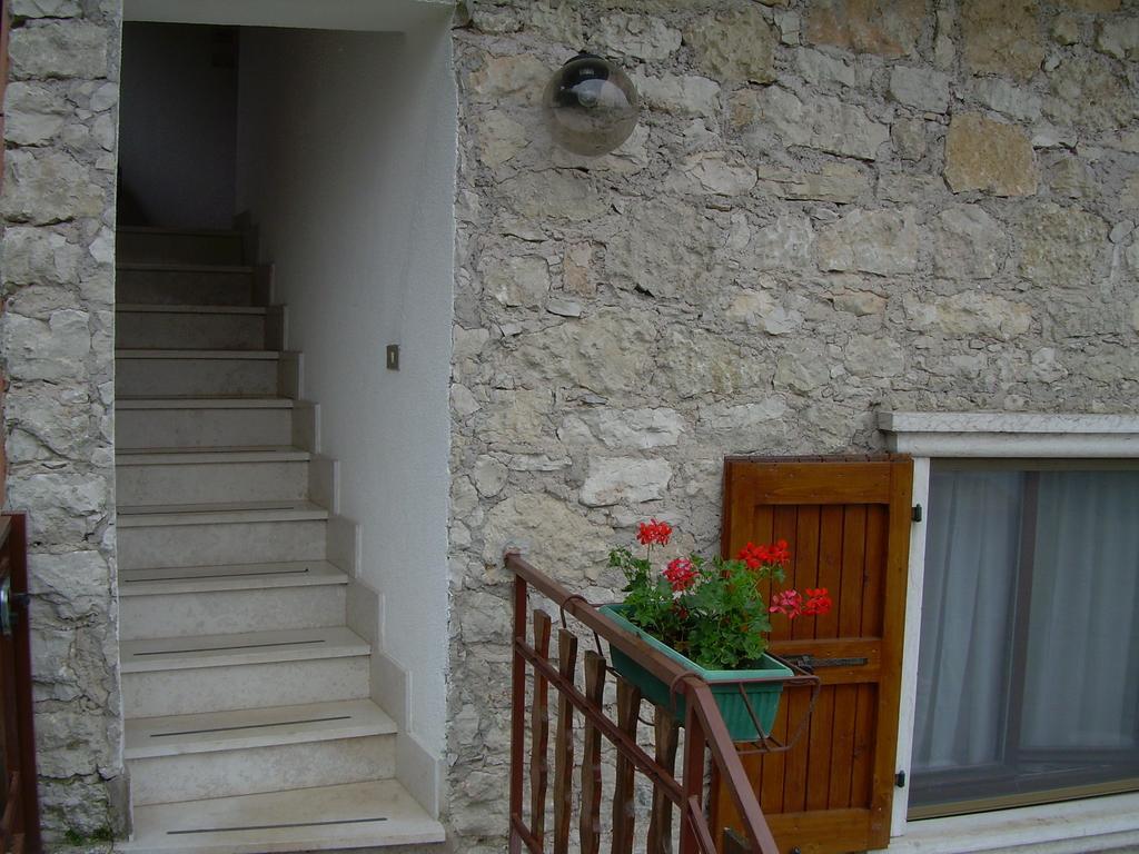 Casa Mary Appartement Brenzone sul Garda Kamer foto