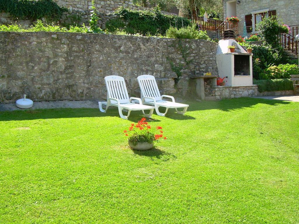 Casa Mary Appartement Brenzone sul Garda Kamer foto